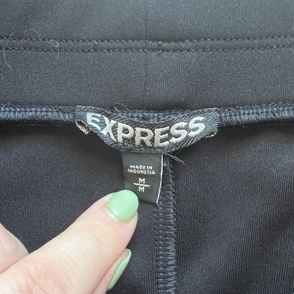 Express Black Scalloped Women's Shorts - Picture 2 of 5